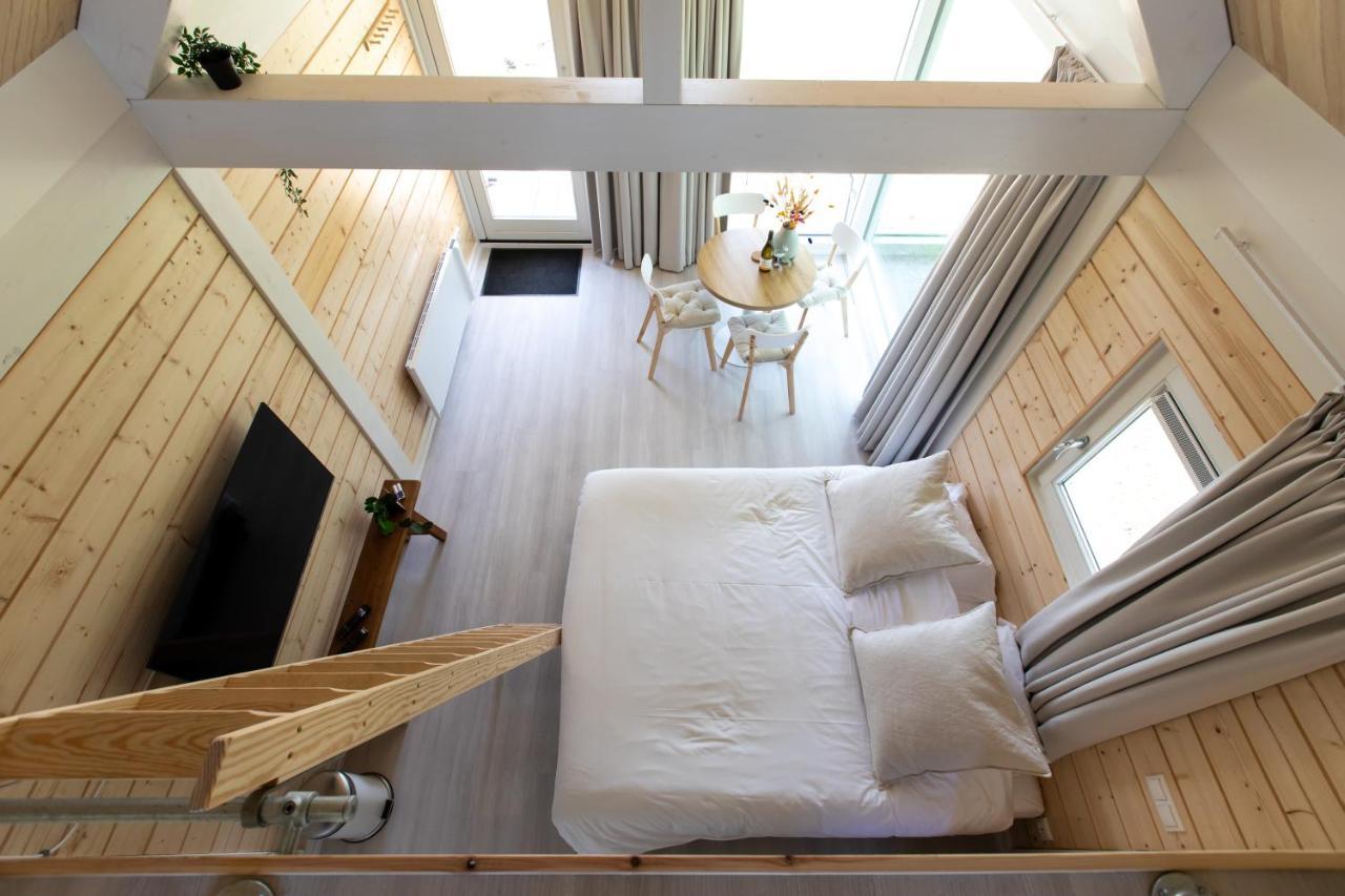Апартаменты Tiny House - Optioneel Met Hottub Доккум Экстерьер фото