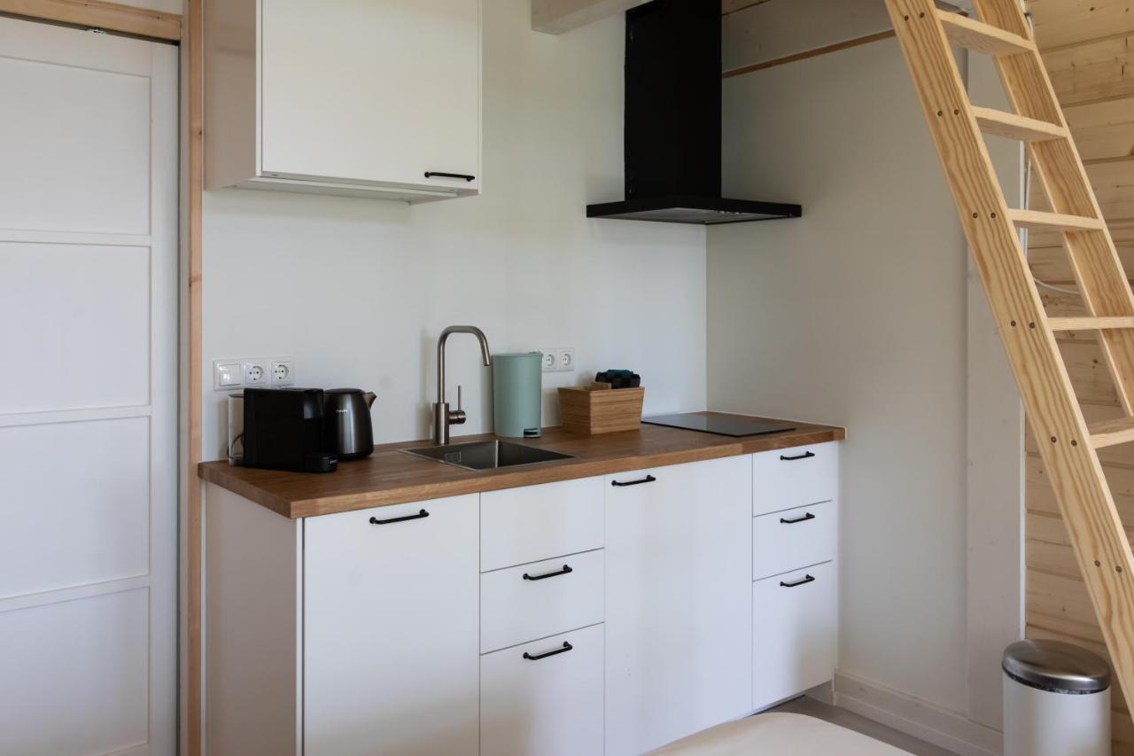 Апартаменты Tiny House - Optioneel Met Hottub Доккум Экстерьер фото
